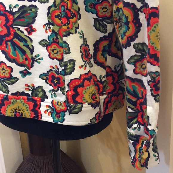 Floral jacket by Isaac Mizrahi- size S - Picture 5 of 7